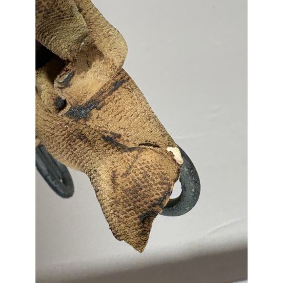 Handmade 3 Wiseman Clay Ceramic Sculpting Texturized Gold Accents Ring Stand - Picture 5 of 16